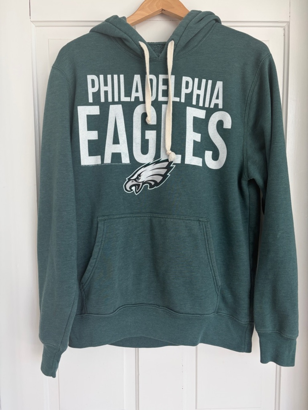 NFL Team Apparel Philadelphia Eagles Green Pullover Hoodie Size Medium